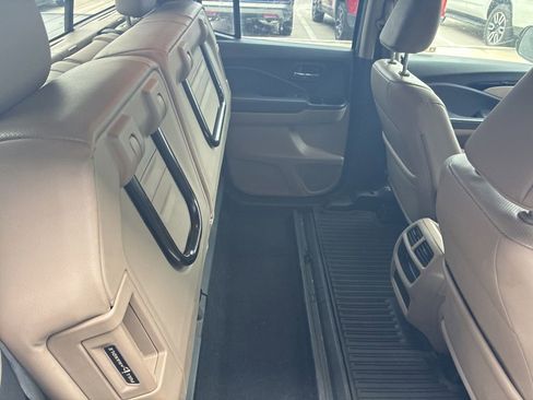 Used 2018 Honda Ridgeline RTL-E image 12