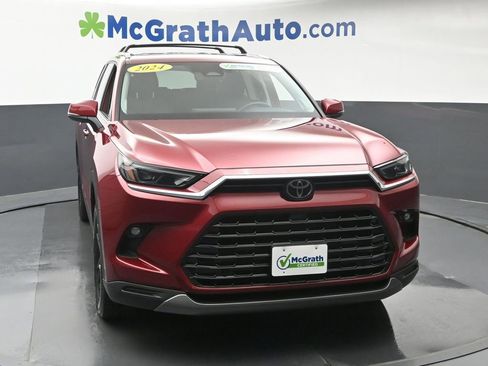 Used 2024 Toyota Grand Highlander AWD image 5