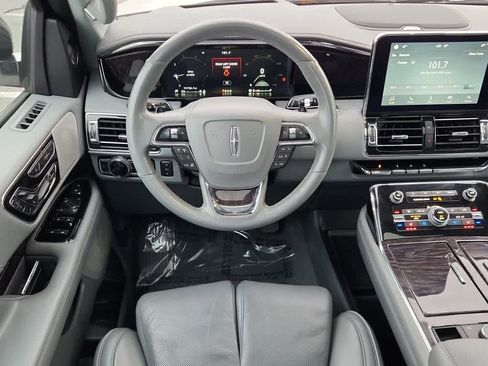 Used 2019 Lincoln Navigator Reserve w/ Cargo Package image 11