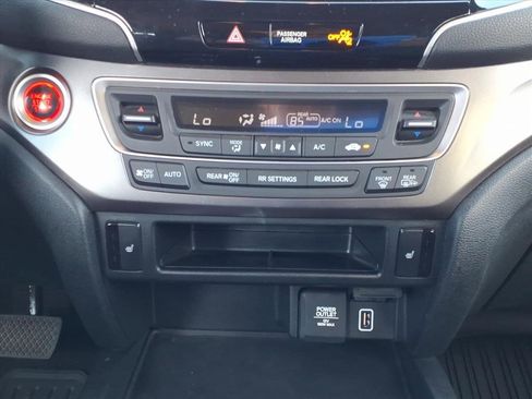 Used 2022 Honda Pilot Sport image 24