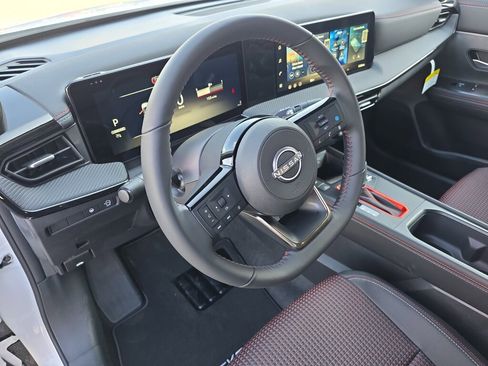 New 2026 Nissan Kicks SR image 6