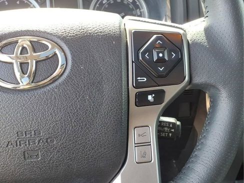 Used 2022 Toyota 4Runner Limited AWD/4WD image 16