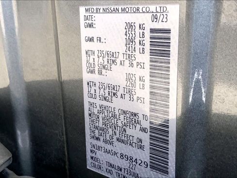 Used 2023 Nissan Rogue S FWD image 35