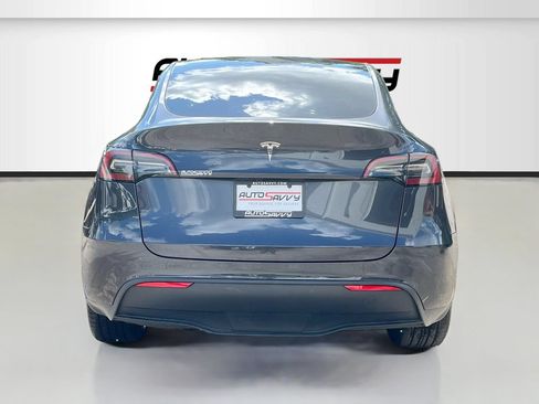 Used 2024 Tesla Model Y Long Range RWD image 6