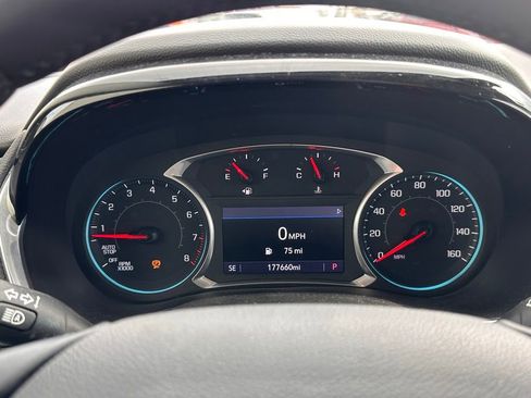 Used 2020 Chevrolet Traverse LT w/ Driver Confidence II Package image 26