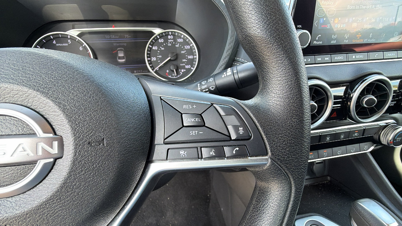 Used 2025 Nissan Sentra SV FWD image 27