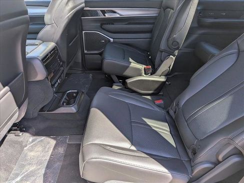 New 2026 Jeep Grand Wagoneer 4WD image 17