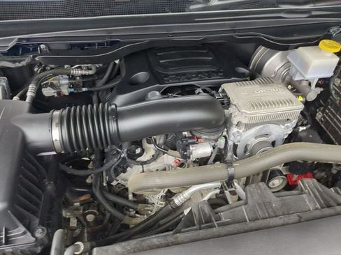 Used 2023 RAM 1500 Laramie AWD/4WD image 21