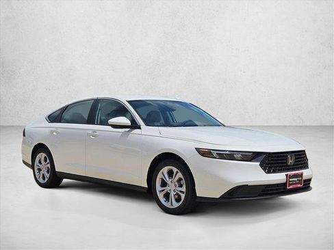 New 2026 Honda Accord LX image 7