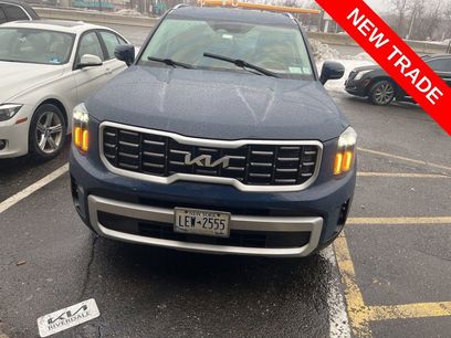Used 2024 Kia Telluride S w/ S Sunroof Package