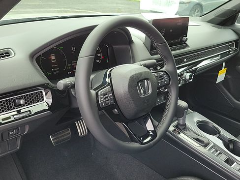 Used 2026 Honda Civic FWD Hybrid Sedan image 17