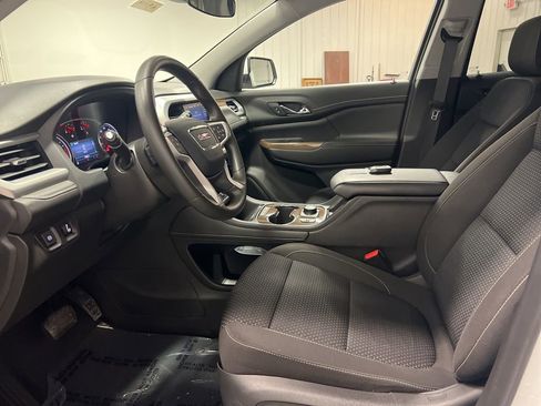 Certified 2023 GMC Acadia SLE w/ Driver Convenience Package image 12