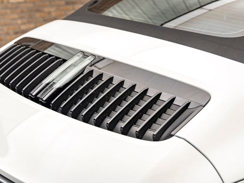 Used 2024 Porsche 911 Cabriolet image 23