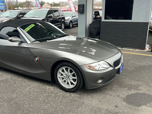 Used 2004 BMW Z4 2.5i image 7