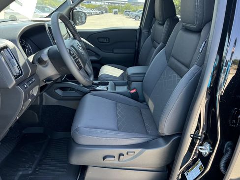 New 2026 Nissan Frontier SV w/ SV Convenience Package AWD/4WD image 10