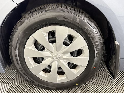 Used 2022 Toyota Corolla L FWD image 32