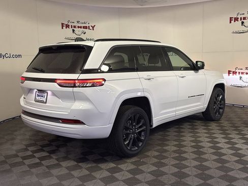 New 2026 Jeep Grand Cherokee Limited AWD/4WD image 3