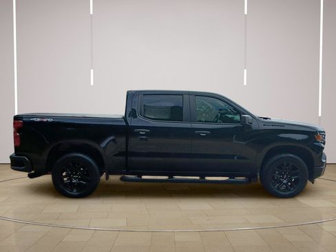 Used 2023 Chevrolet Silverado 1500 Custom w/ Rally Edition AWD/4WD image 12