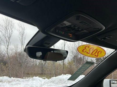 Certified 2023 Chevrolet Traverse Premier image 27