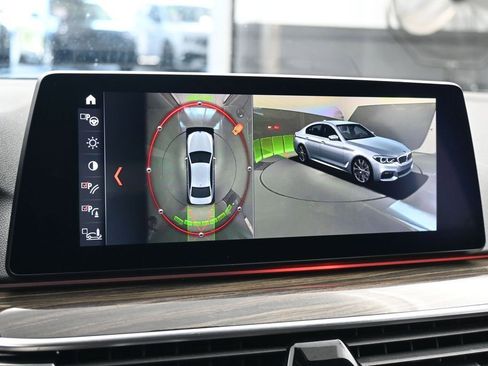 Used 2019 BMW 530i w/ Premium Package RWD image 24