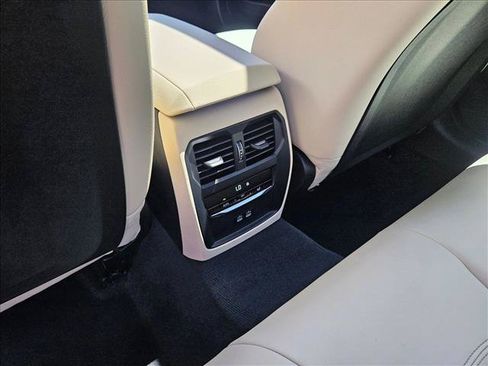 Used 2026 BMW 330i Sedan RWD image 18
