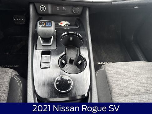 Used 2021 Nissan Rogue SV image 26