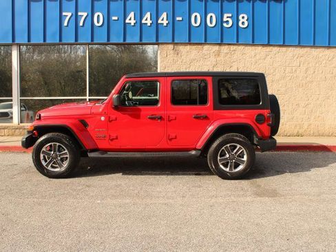 Used 2018 Jeep Wrangler Unlimited Sahara AWD/4WD image 20