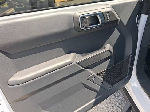 Certified 2025 Ford Bronco 4-Door AWD/4WD image 13