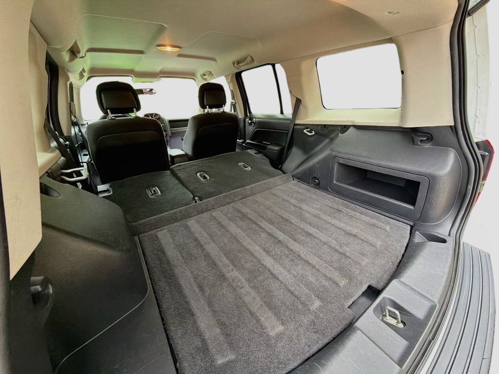 Used 2016 Jeep Patriot Sport w/ Power Value Group FWD image 32
