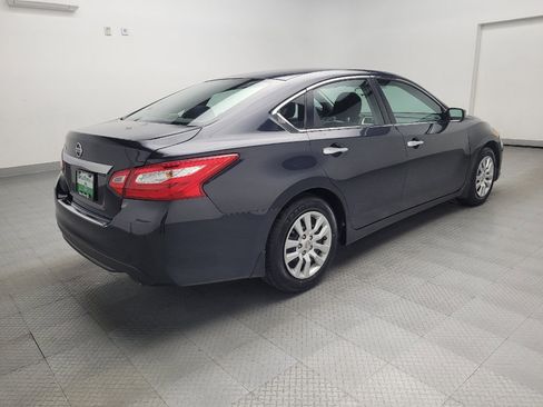 Used 2016 Nissan Altima 2.5 S w/ Power Driver Seat Package image 9