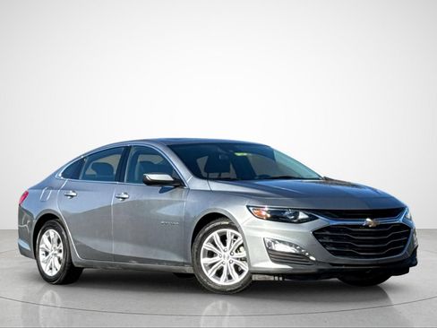 Used 2024 Chevrolet Malibu LT FWD image 2