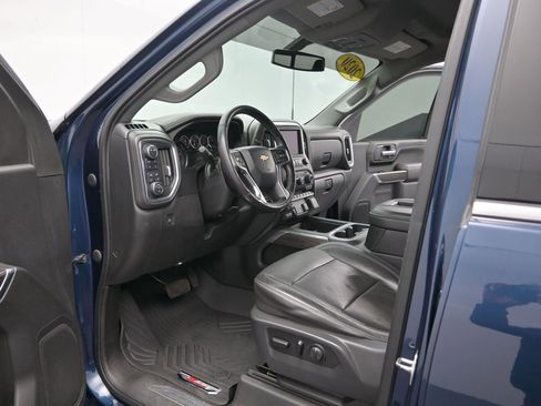 Used 2020 Chevrolet Silverado 2500 LTZ w/ LTZ Plus Package image 12