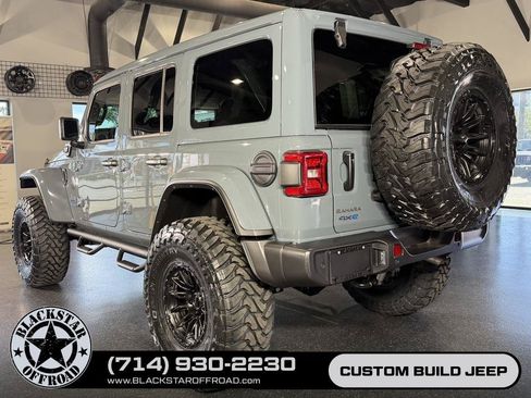 Used 2025 Jeep Wrangler Unlimited Sahara w/ Safety Group AWD/4WD image 15