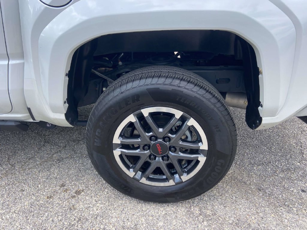 Used 2025 Toyota Tacoma TRD Sport RWD image 8