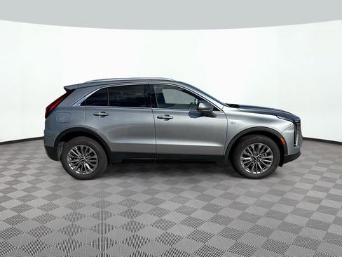 Certified 2025 Cadillac XT4 Premium Luxury image 4
