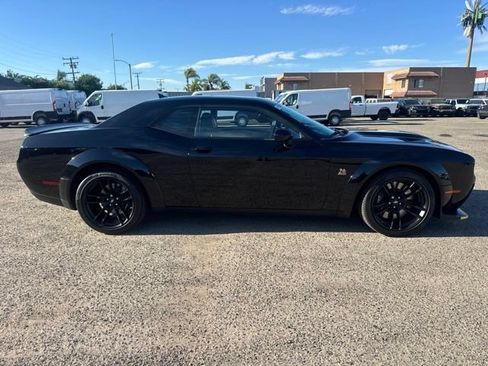 Used 2023 Dodge Challenger R/T Scat Pack RWD image 3