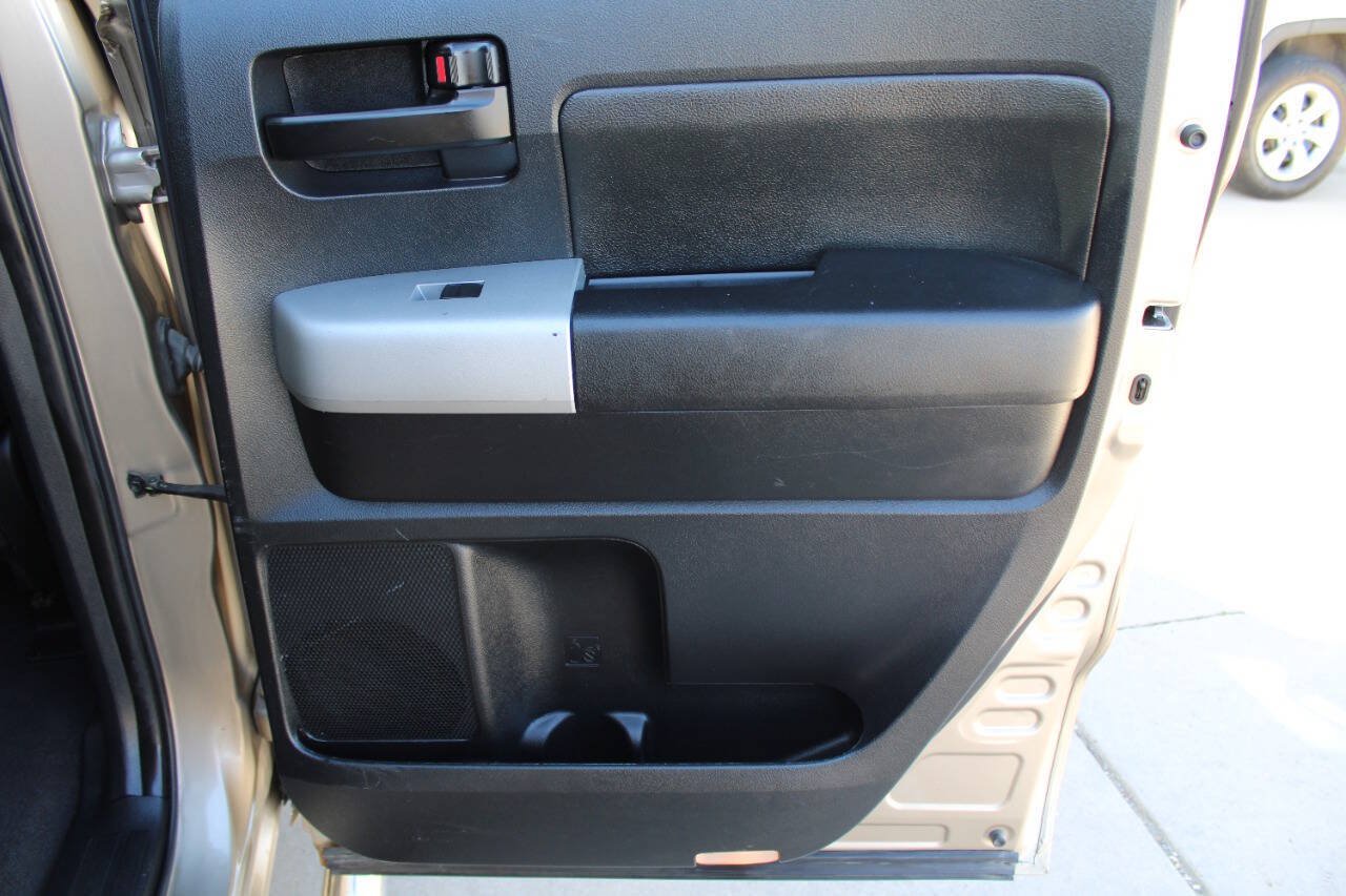 Used 2007 Toyota Tundra SR5 AWD/4WD image 5