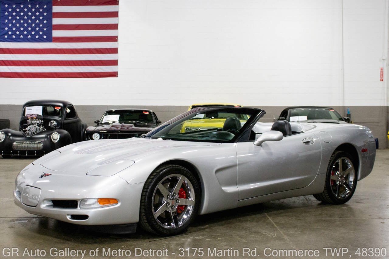Used 2002 Chevrolet Corvette Convertible w/ Preferred Equipment Group2 RWD image 1