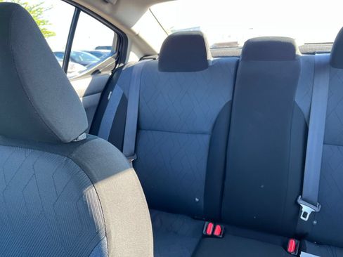 Used 2025 Nissan Versa SV FWD image 33