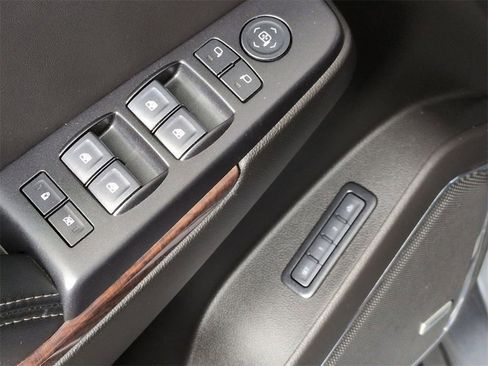 Certified 2019 GMC Yukon SLT w/ Open Road Package image 22