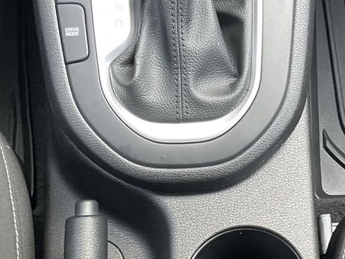 Used 2023 Kia Forte LXS FWD image 17