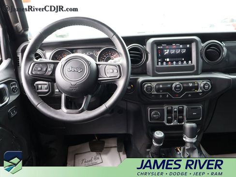 Used 2022 Jeep Wrangler Unlimited Sport AWD/4WD image 18