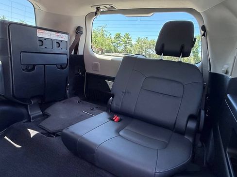 Used 2019 Toyota Land Cruiser w/ Four Season Floor Mat Package AWD/4WD image 19