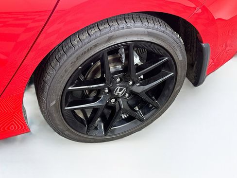 Used 2025 Honda Civic Sport image 11