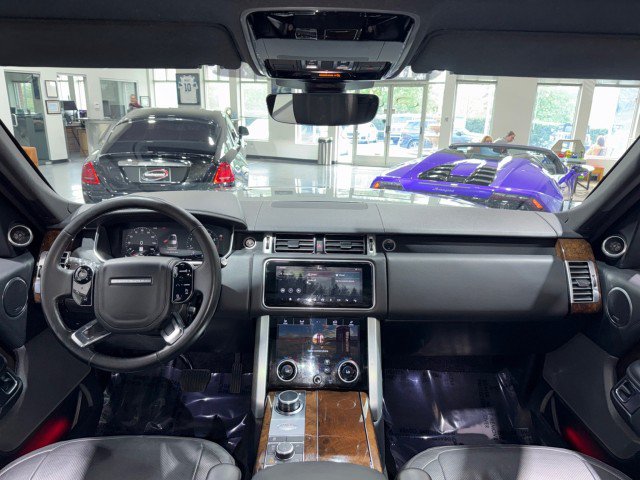 Used 2020 Land Rover Range Rover HSE AWD/4WD image 3