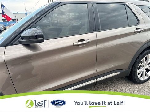 Used 2021 Ford Explorer Platinum w/ Equipment Group 601A image 35