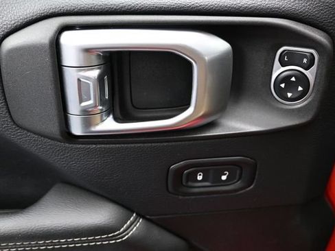 Used 2019 Jeep Wrangler Unlimited Rubicon AWD/4WD image 19