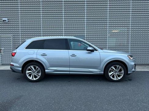 Used 2023 Audi Q7 3.0T Premium Plus w/ Premium Plus Package AWD/4WD image 2