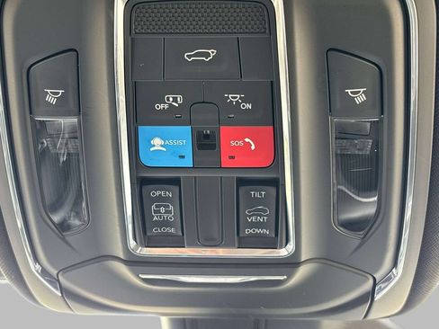 Used 2023 Jeep Grand Cherokee L Laredo AWD/4WD image 27