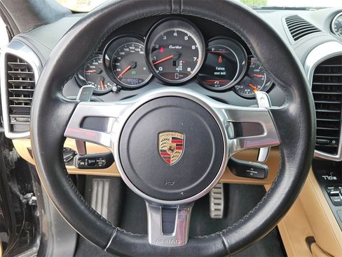 Used 2014 Porsche Cayenne Turbo image 16